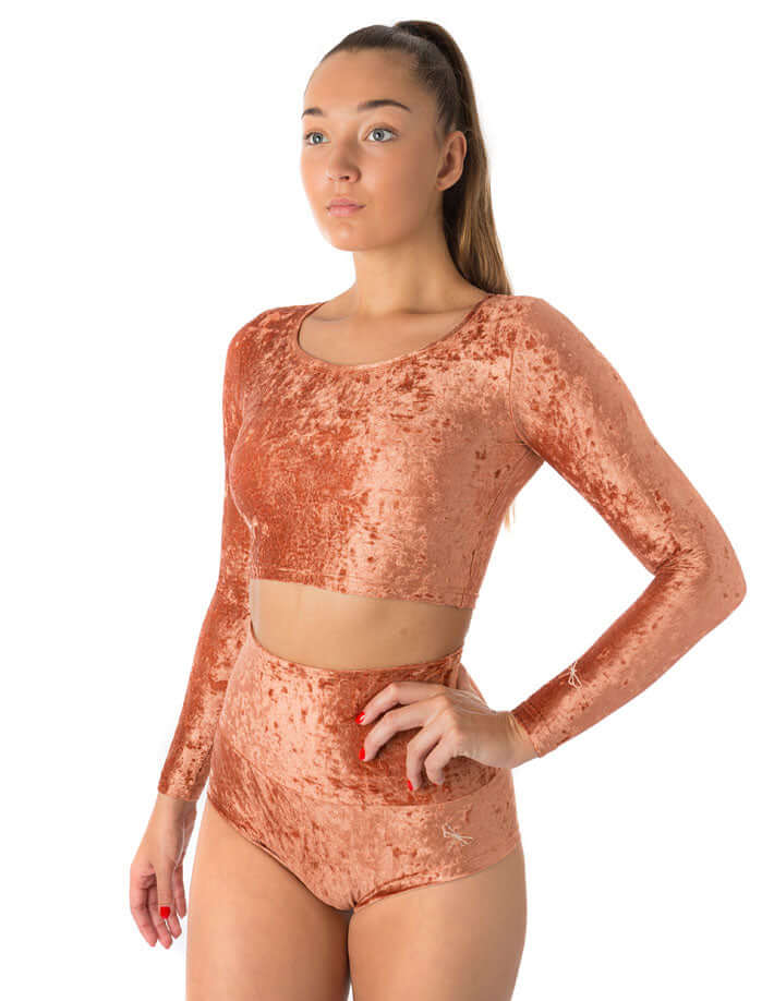 Velvet crop top Pavi | Samt Sport Crop Top | Color: red velvet | Gymnastics crop top | Long Sleeve | Dragonfly Clothing and Yoga Wear