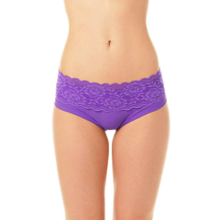 Lace pole dance shorts Mia | Krajkové pole dancing kalhotky Mia | Color: violet lace | Pole Shorts | Dragonfly Pole Dance Clothing and Bikram Hot Yoga Wear
