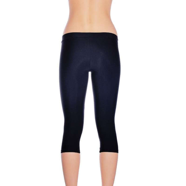 Trisha capri leggings | Capri leggings - cropped - Trisha | Color: black | Yoga Leggings | Dragonfly Pole Wear and Bikram Hot Yoga Clothes