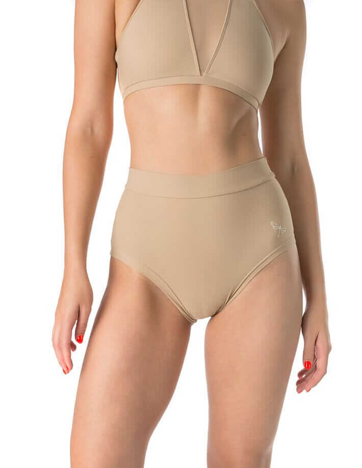 Scrunch pole shorts Lola | Shorts | Color: black | Pole Shorts | Dragonfly Pole Dance Clothing and Bikram Hot Yoga Wear